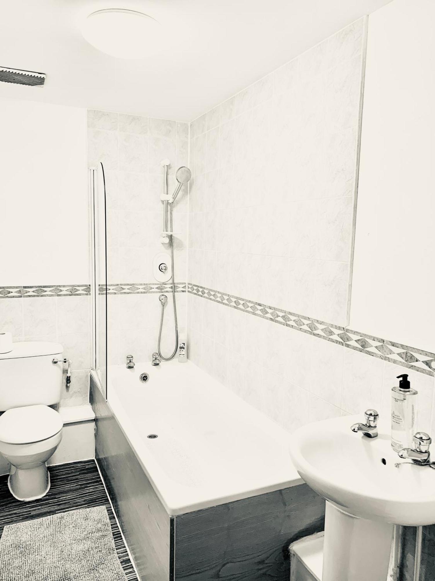 Tower Bridge London, 2 Bedrooms, Reception, Kitchen, Parking Экстерьер фото